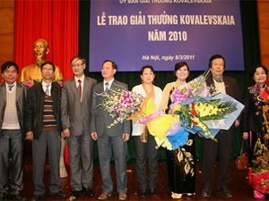 Vietnam entrega premio Kovalevskaya a sus científicas sobresalientes